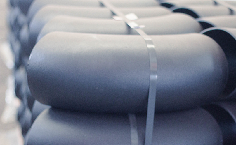 مقاومة التآكل لتجهيزات الأنابيب: المواد والطلاءات