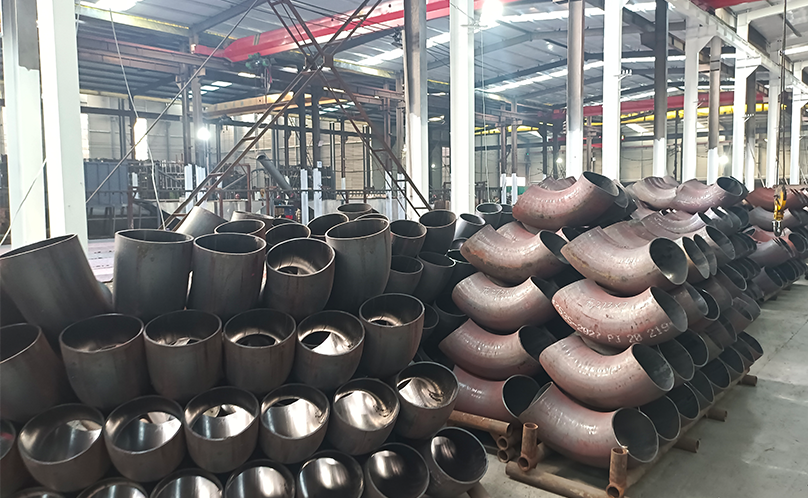 ما هي تجهيزات الأنابيب وأنابيب المياه المشتركة؟