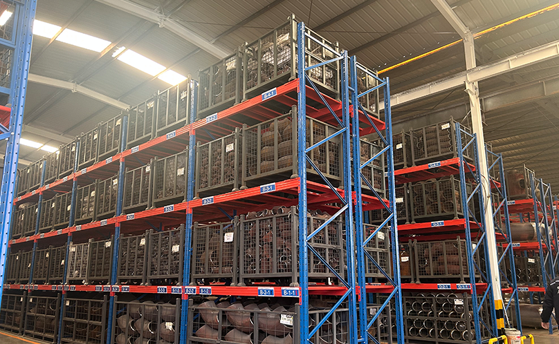 دور تجهيزات الأنابيب المصنوعة من الفولاذ المقاوم للصدأ في الصناعة الكيميائية