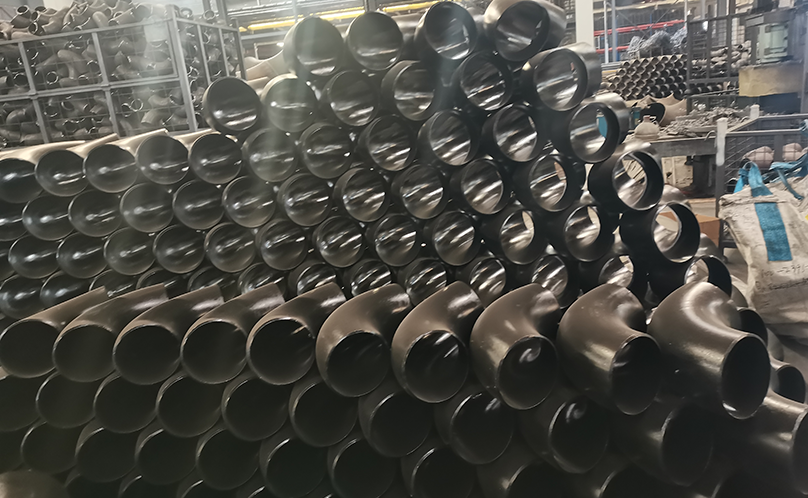 لماذا تظهر البقع على أنابيب الفولاذ المقاوم للصدأ بعد التنظيف؟