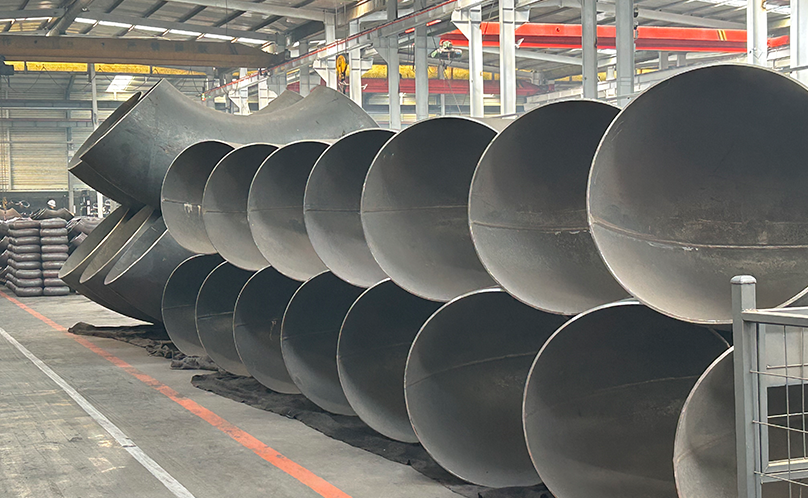 عملية التصنيع الأساسية لكوع الفولاذ الكربوني